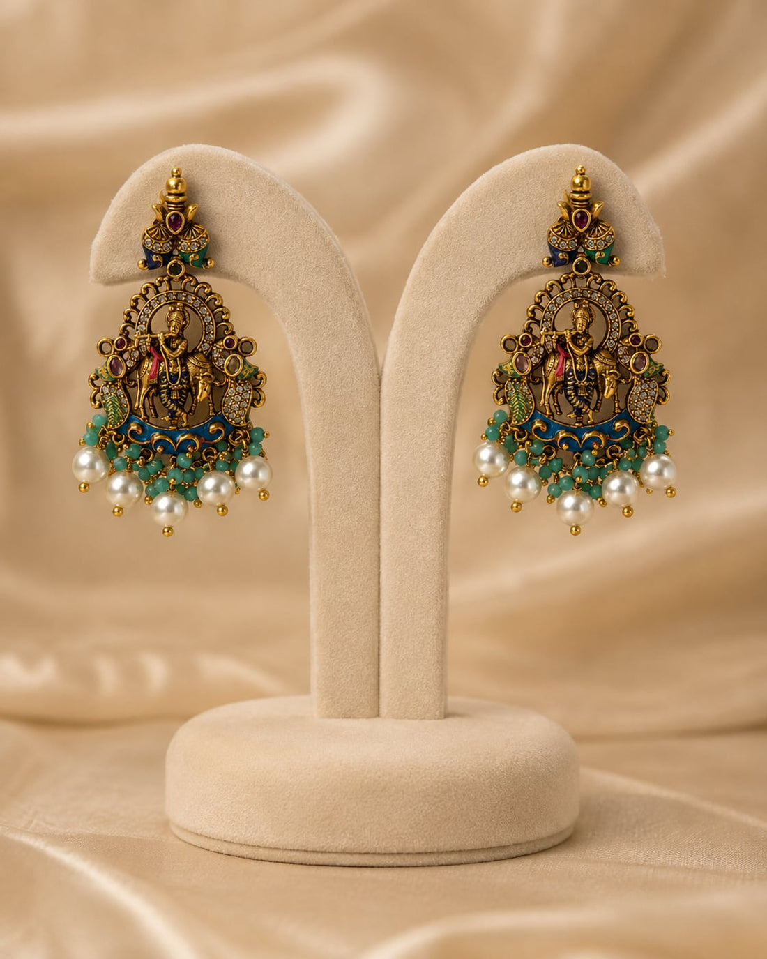 FeelOri ruby and emerald necklace set with matching earrings matching earrings only on a clean jewellery display