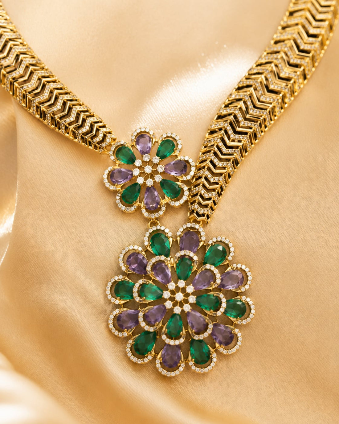 FeelOri emerald-tone necklace set with matching earrings pendant and gold-polished detail