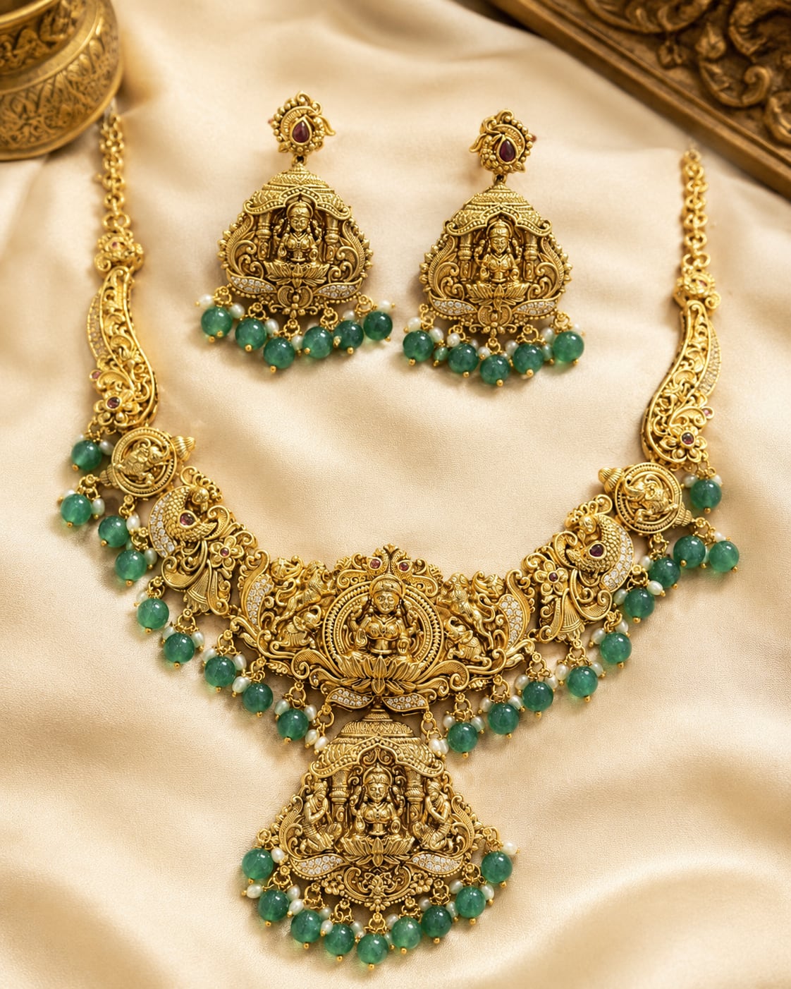 FeelOri emerald-tone necklace set with matching earrings for sarees and festive styling