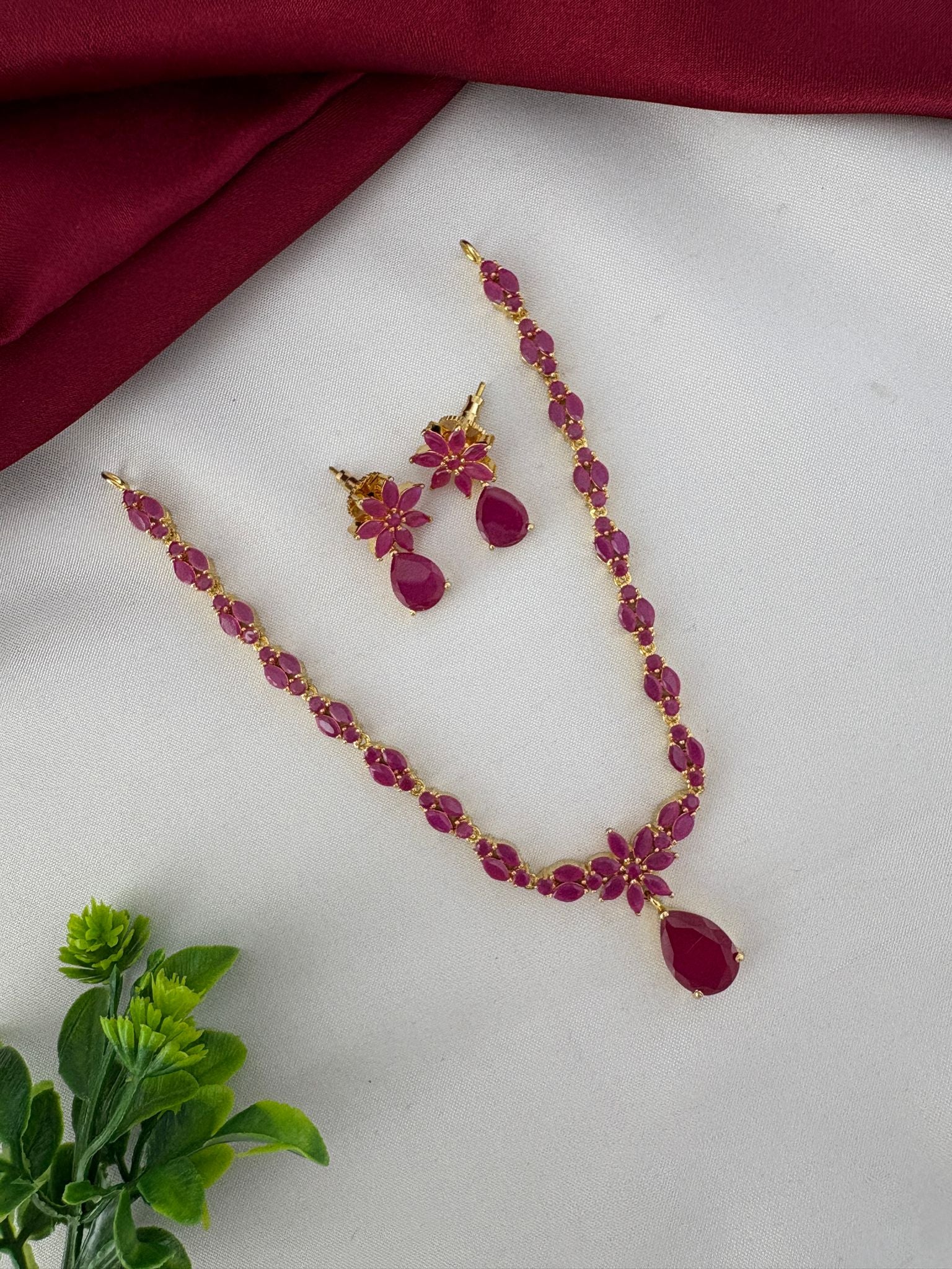 FeelOri Heritage Ruby-Tone CZ Short Necklace Set and earrings