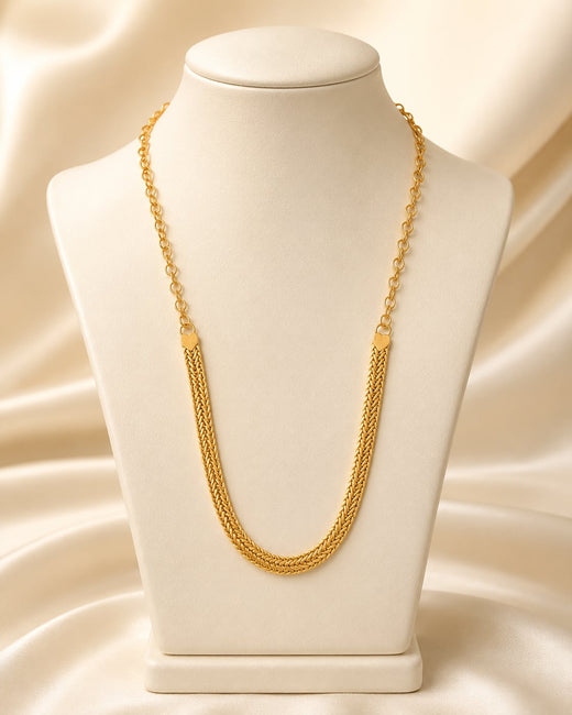 FeelOri gold-polished necklace on jewellery display