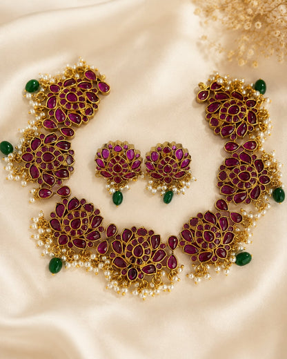 FeelOri gold-polished necklace set with matching earrings for sarees and festive styling
