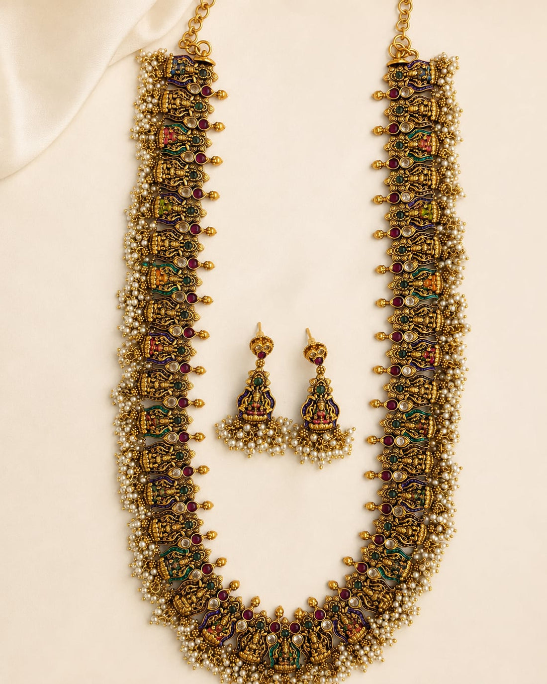 FeelOri gold-polished necklace set with matching earrings for sarees and festive styling