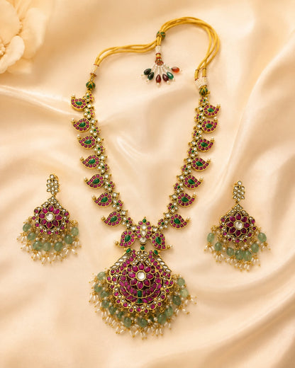FeelOri gold-polished necklace set with matching earrings for sarees and festive styling