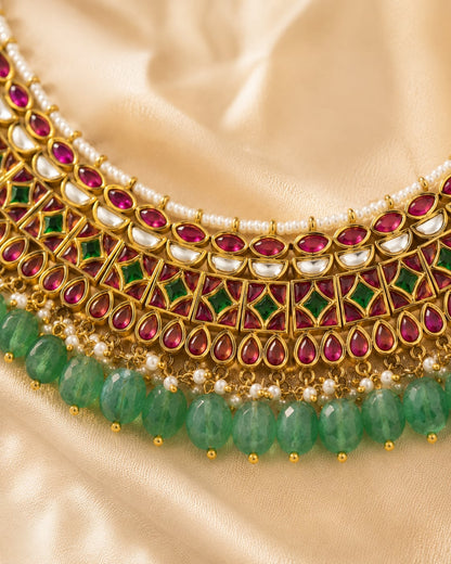 FeelOri jadau kundan choker necklace pendant and gold-polished detail