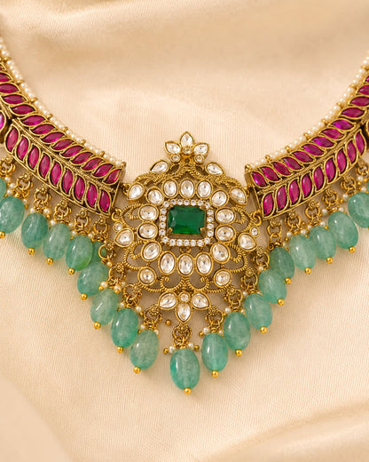 FeelOri jadau kundan necklace set with matching earrings pendant and gold-polished detail