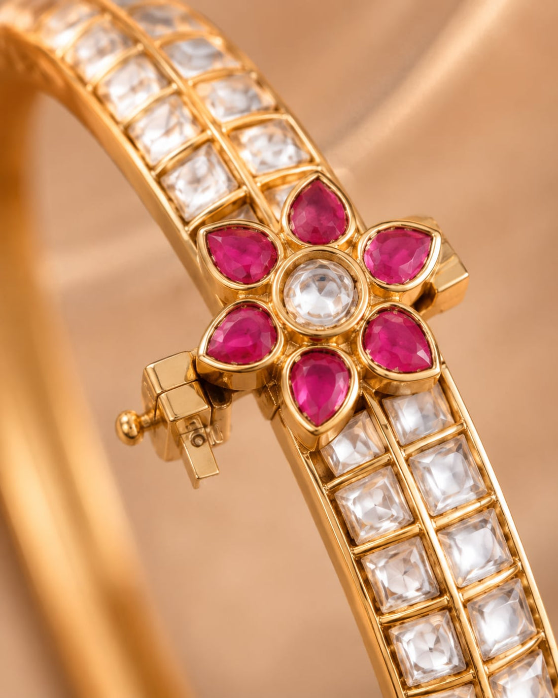 FeelOri jadau kundan openable kada bangle kada hinge, opening, stone setting, and antique-polish detail