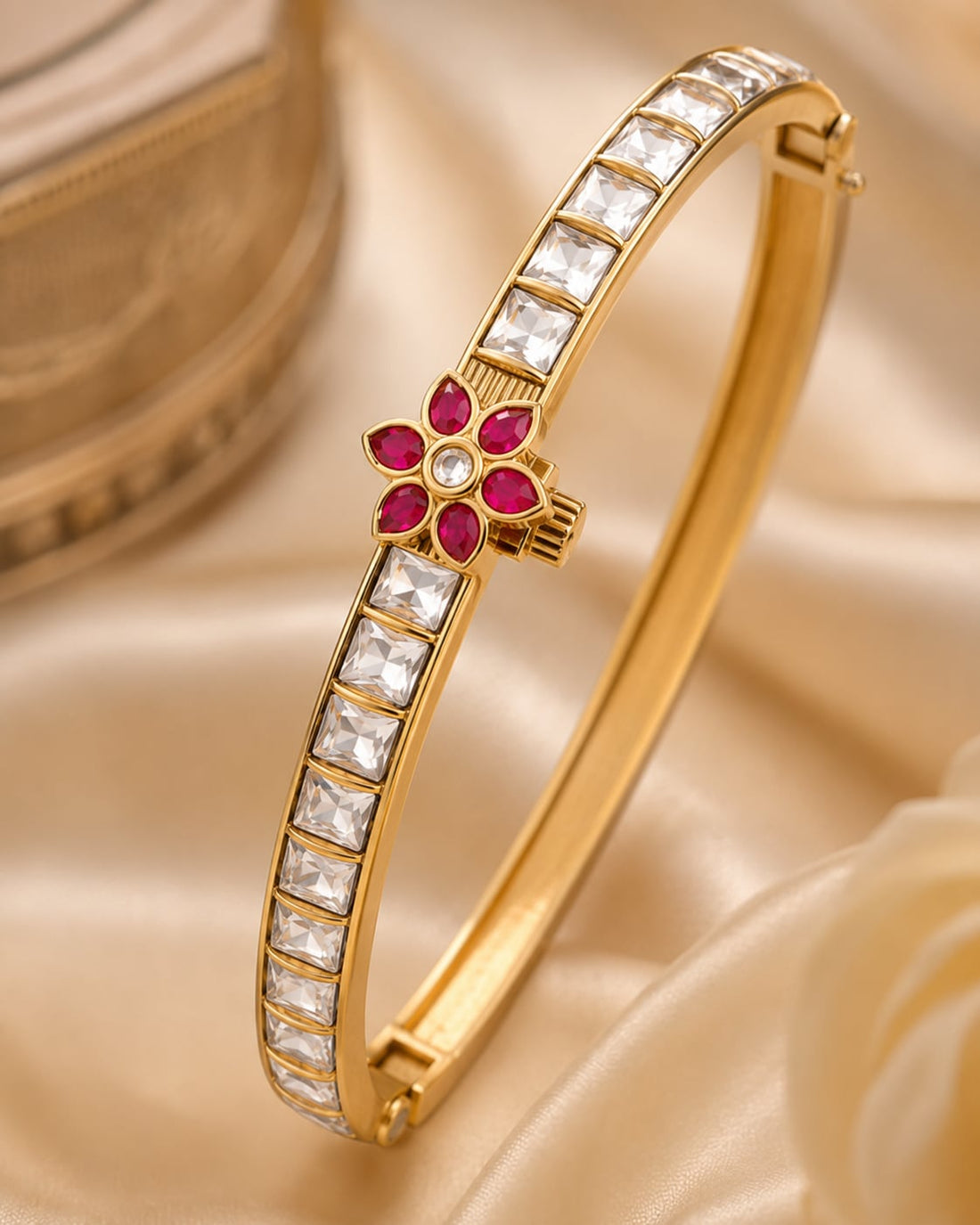 FeelOri jadau kundan openable kada bangle kada hinge, opening, stone setting, and antique-polish detail