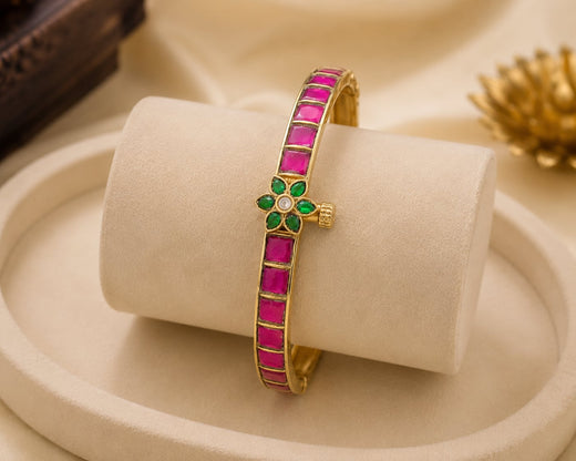 FeelOri jadau kundan openable kada bangle on jewellery display [FeelOri color: Pink Band / Green Flower]
