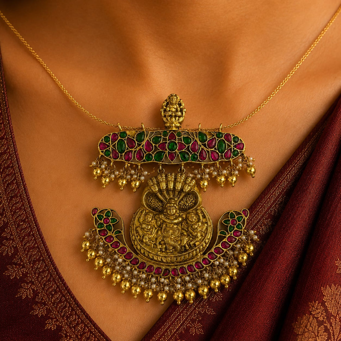 FeelOri jadau kundan pendant pendant and gold-polished detail