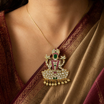 FeelOri jadau kundan pendant styled with saree fabric for Indian occasion wear