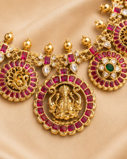 FeelOri real kempu jadau long haram necklace close-up of real kempu stones and jadau work