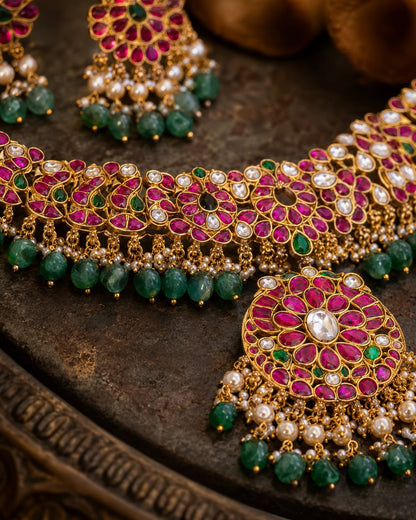 FeelOri real kempu jadau necklace set with matching earrings close-up of real kempu stones and jadau work