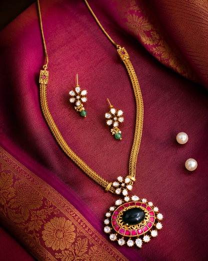 FeelOri real kempu jadau necklace set with matching earrings styled with saree fabric for Indian occasion wear