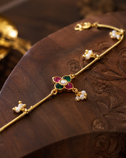 FeelOri jadau kundan payal anklets anklet chain, stone setting, clasp, and gold-polished detail