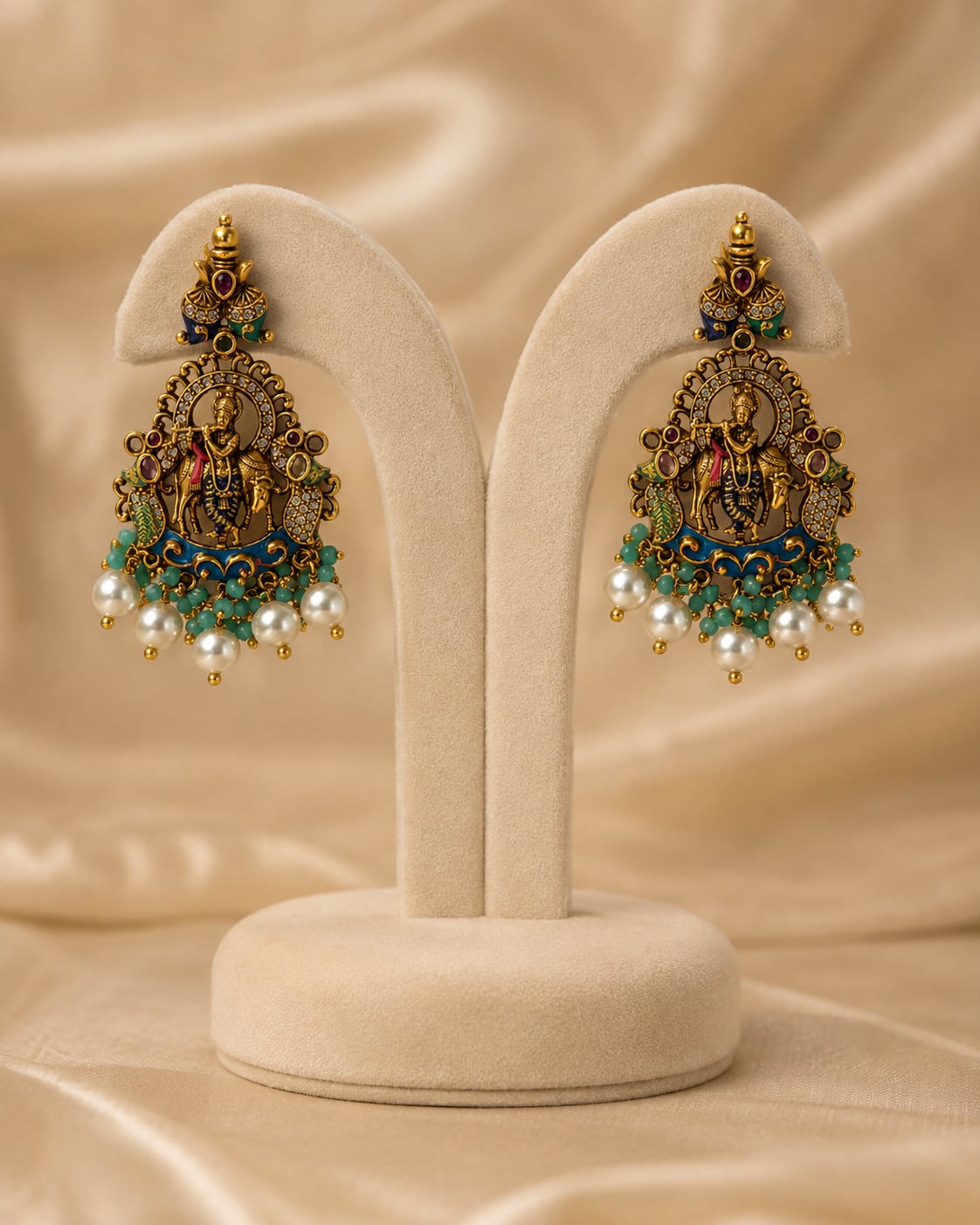 FeelOri ruby and emerald necklace set with matching earrings matching earrings only on a clean jewellery display