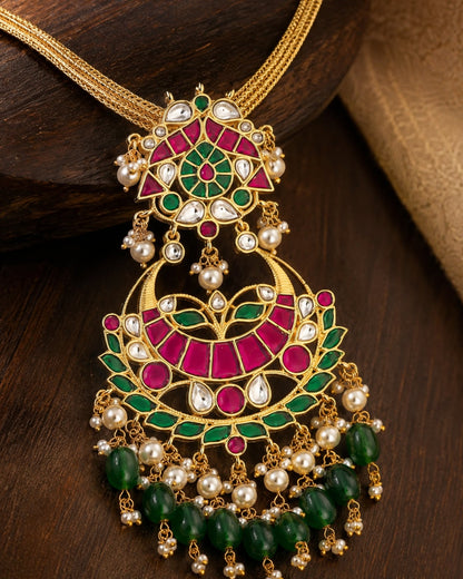 FeelOri tiered floral jadau kundan pendant set listed as pendant set styled with saree fabric